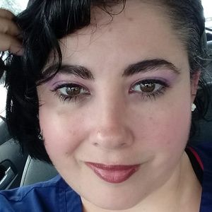 Meet your Posher, Launa